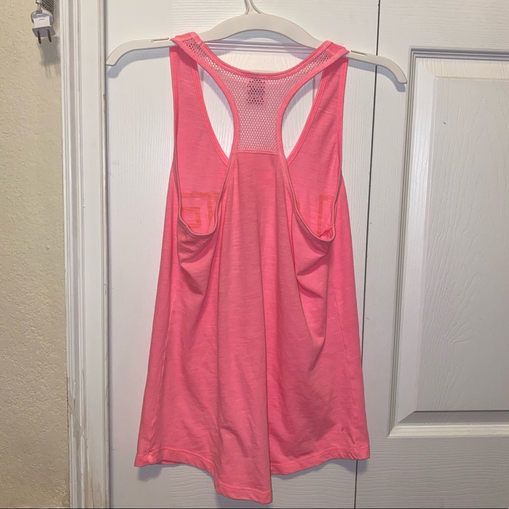 Pink VS tank top - Picture 2 of 3